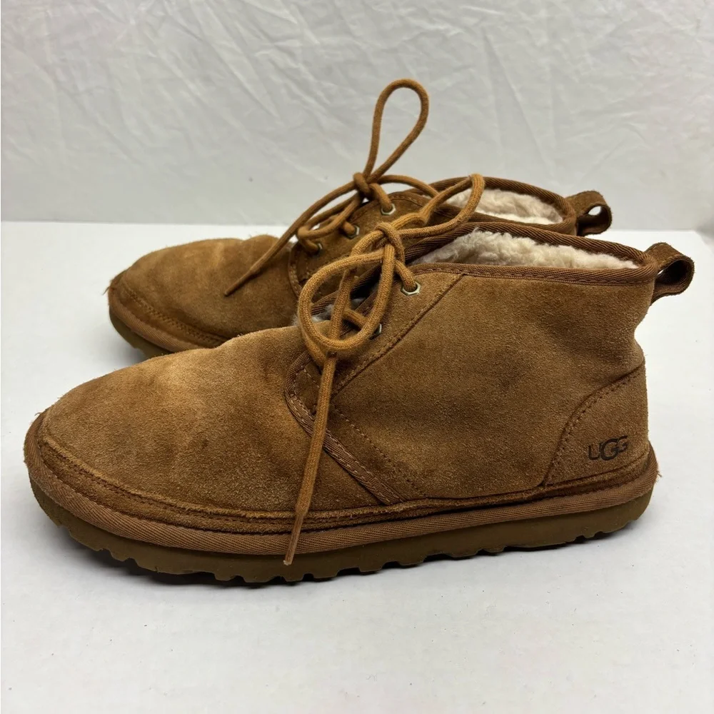 UGG Men's Chestnut Suede Chukka Boots sz 10